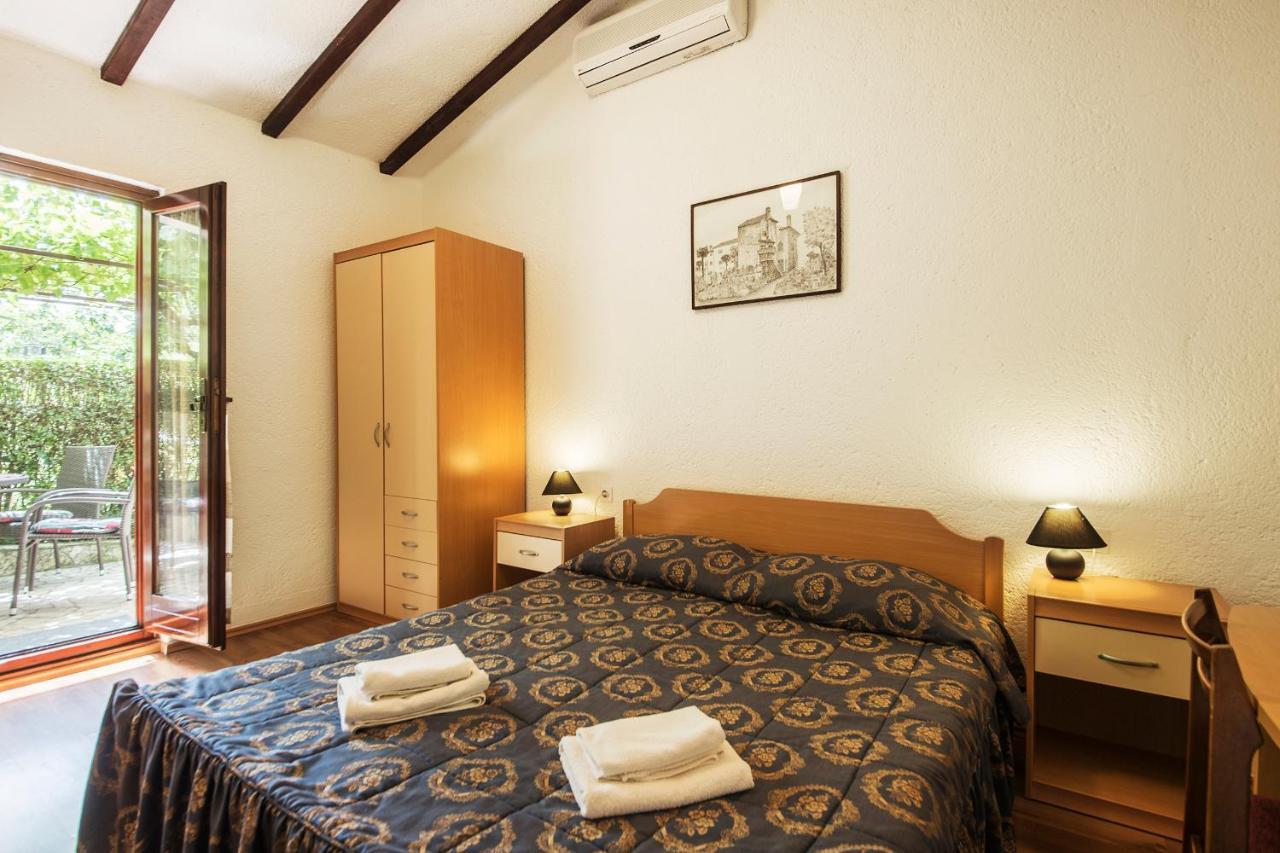 Mugeba Club Residence Poreč Eksteriør bilde